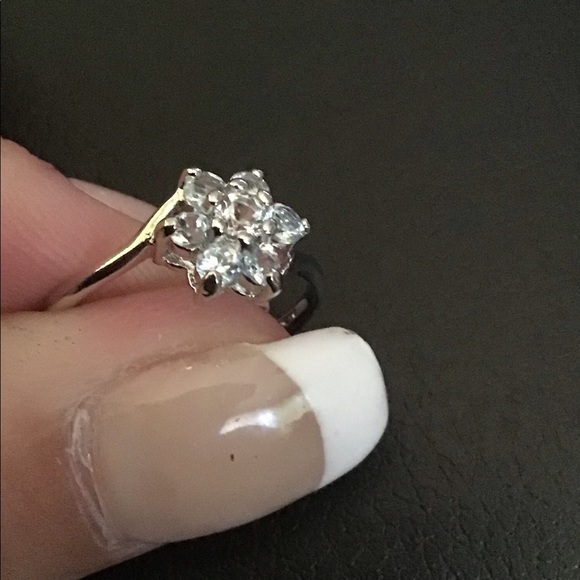 Blue topaz and white topaz sterling silver ring - Picture 3 of 4